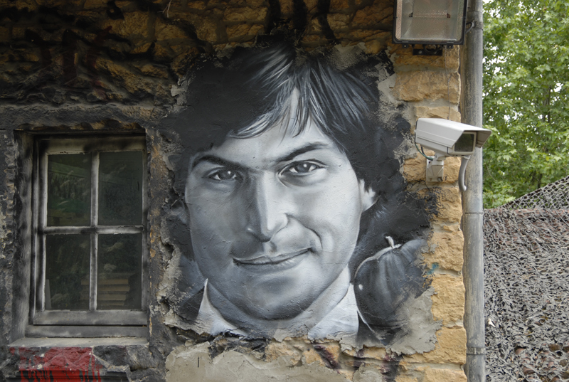 Preorders of Steve Jobs biography jump 41,800% on Amazon.com