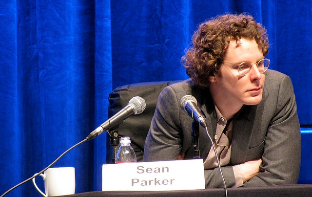 Napster co-founder Sean Parker tips a Hollywood waitress $5k