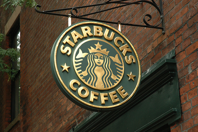 UK Starbucks customers finally get iPhone app payments in January