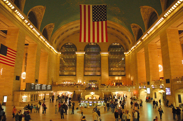 Apple negotiated an impressive Grand Central lease, will open store next weekend