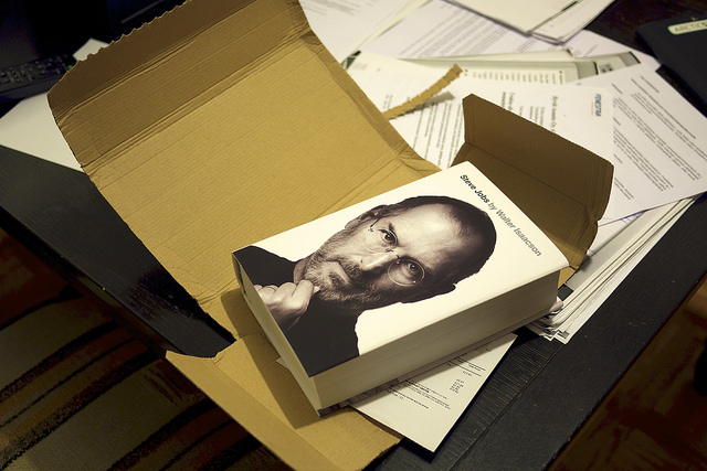 Available for just 15 days, ‘Steve Jobs’ named in Amazon’s Best Books of 2011