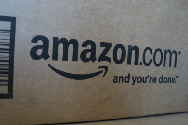 eBay & Amazon predict their busiest pre-Christmas days in the UK. They’re 1 day apart.