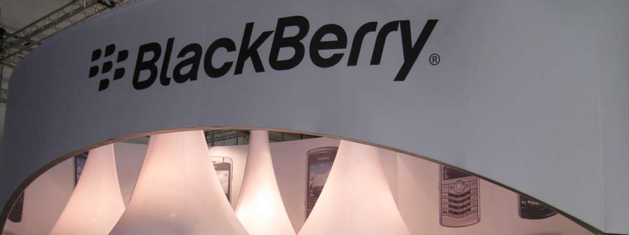 3000 people line up for a smartphone launch…and itâs a BlackBerry?