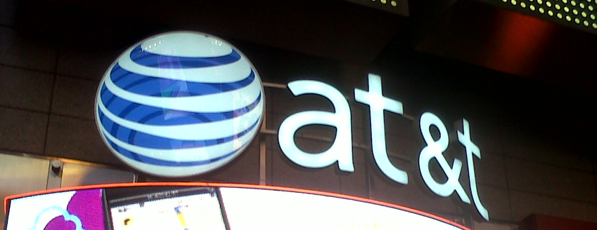 AT&T Says iPhone Customers Are Sticking With Them, Despite the Competition