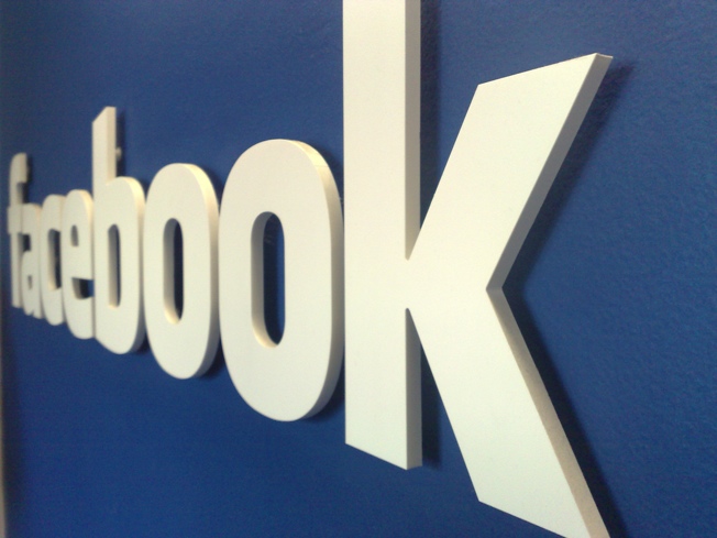 Facebook friends MediaTek to embed its social network in millions of featurephones