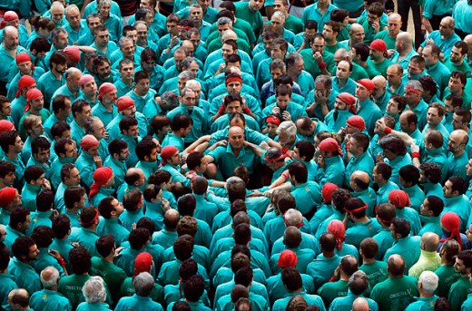 human_pyramid_01 human pyramid 01 520x343 Does crowdsourcing innovation work? Yes, and heres how.