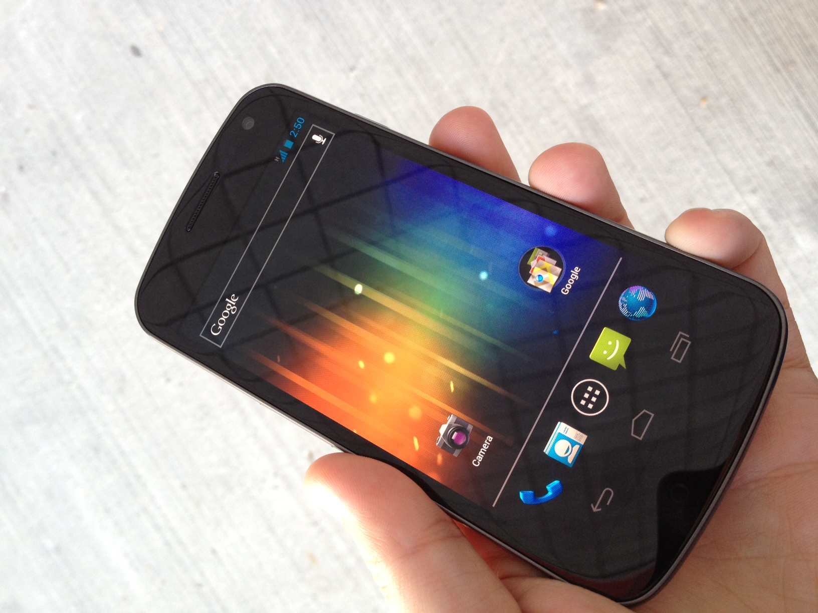 Samsung Galaxy Nexus Goes on Sale in Europe Via Exclusive Partners