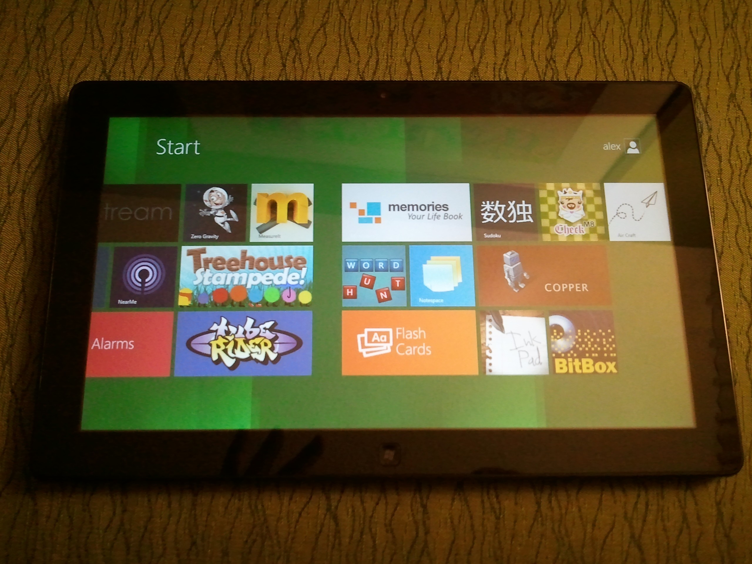 Samsung confirms Windows 8 tablet coming in second half of 2012