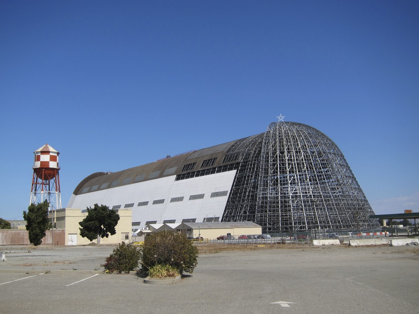Google execs pay $32 million to restore Mountain View’s iconic Hanger One
