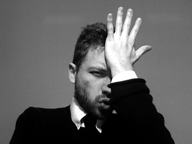 Go Daddy publishes position on SOPA and turns off blog commenting