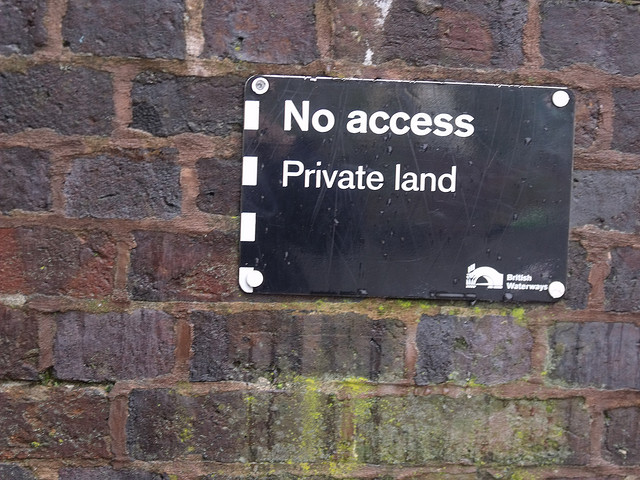 Privacy check – Facebook settings say photo and location tags are the same