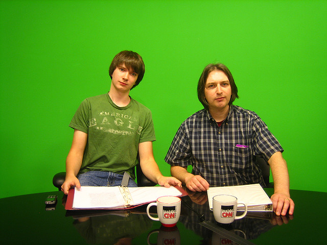 Hangout on Google+ like a pro with your own custom lower third graphic