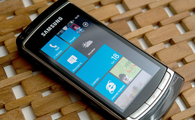 Microsoft rumored to be working on exclusive Windows Phone apps
