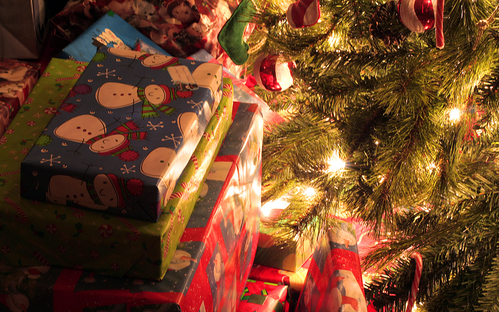Apple’s 12 Days of Xmas app now available in UK – Canada, Europe are next