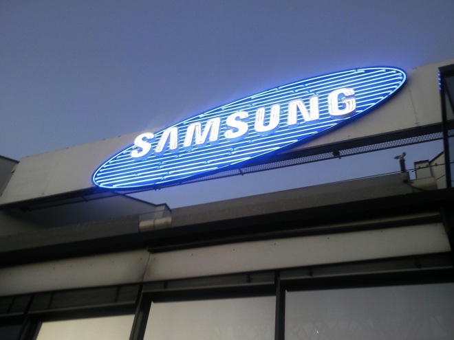 Samsung reportedly to unveil Galaxy S III in February, debut new line of 3D devices