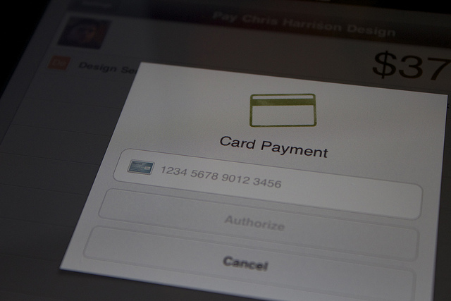 T-Mobile USA becomes the first operator to offer Square credit card readers
