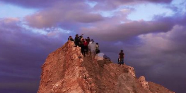 17 countries, 343 days and 6237 pictures take you around the world in 5 minutes
