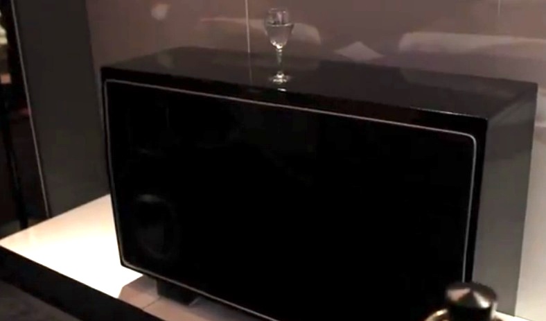 Klipsch’s Console is an audiophile’s dream and a minimalist’s nightmare