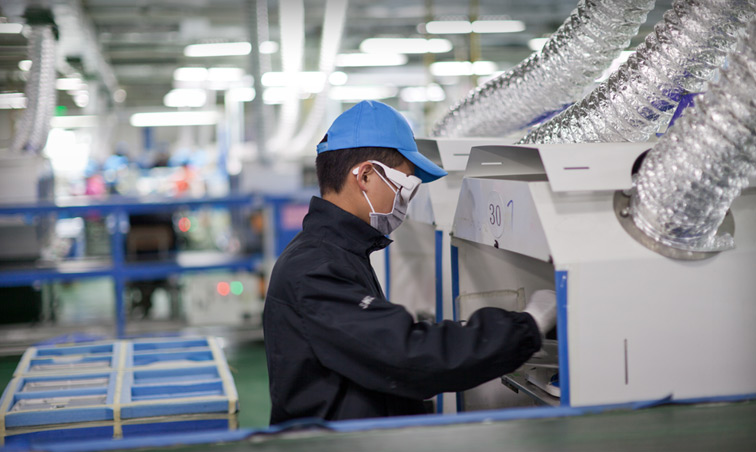 Apple becomes the first technology company to join the Fair Labor Association