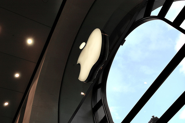 Apple settles Australian app lawsuit after teenage developer escapes action