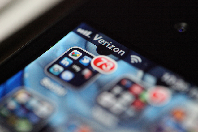 Verizon gets sick of iPhone cybersquatters, moves to claim 10 domains