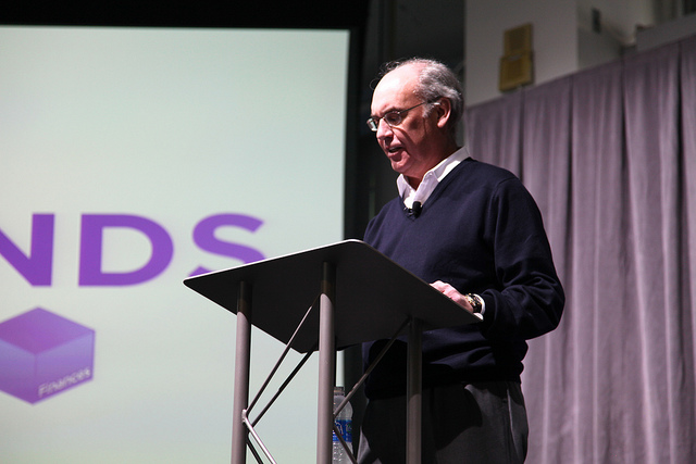 Yahoo! chairman Roy Bostock and three others to leave its board