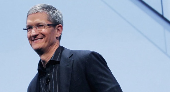 Tim Cook defends choice of John Browett as Apple retail chief in a personal email