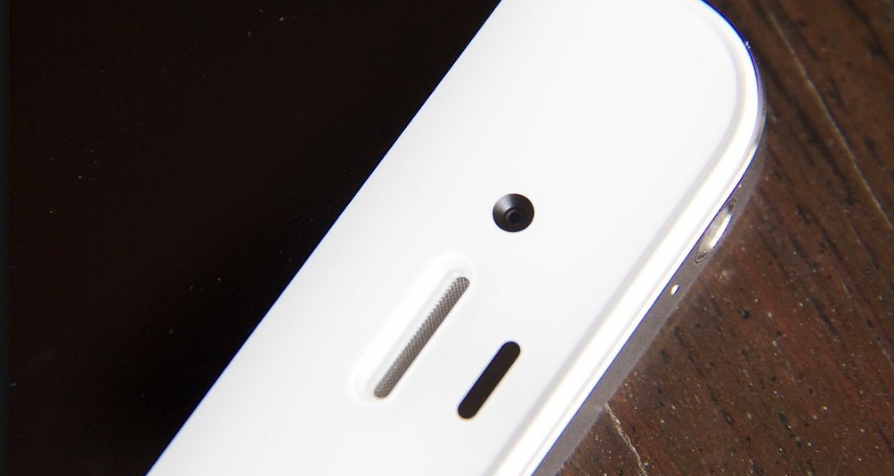 Apple reportedly restricting developers’ use of white iPhone images to promote apps