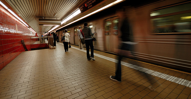 WiFi and cellphone service are finally coming to 30 NYC subway stations