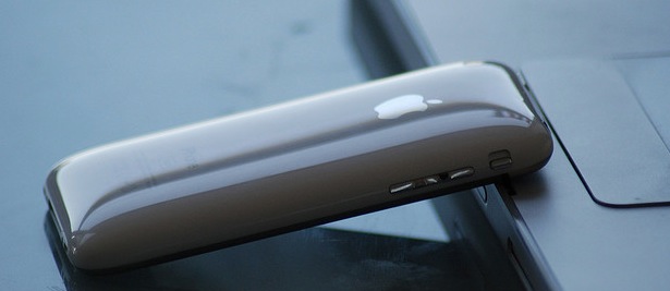 Apple says that 3G-capable iPhones and iPads will return to German store soon