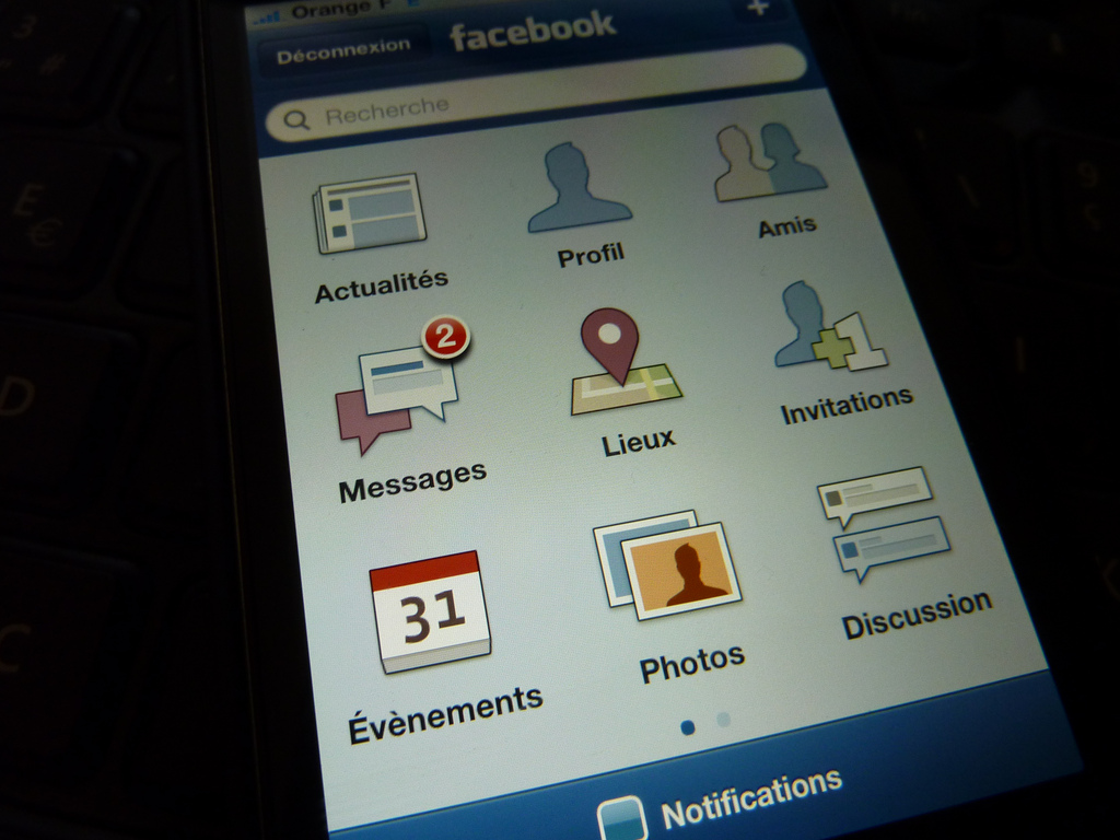 Facebook: 60 million users access apps through a mobile device every month