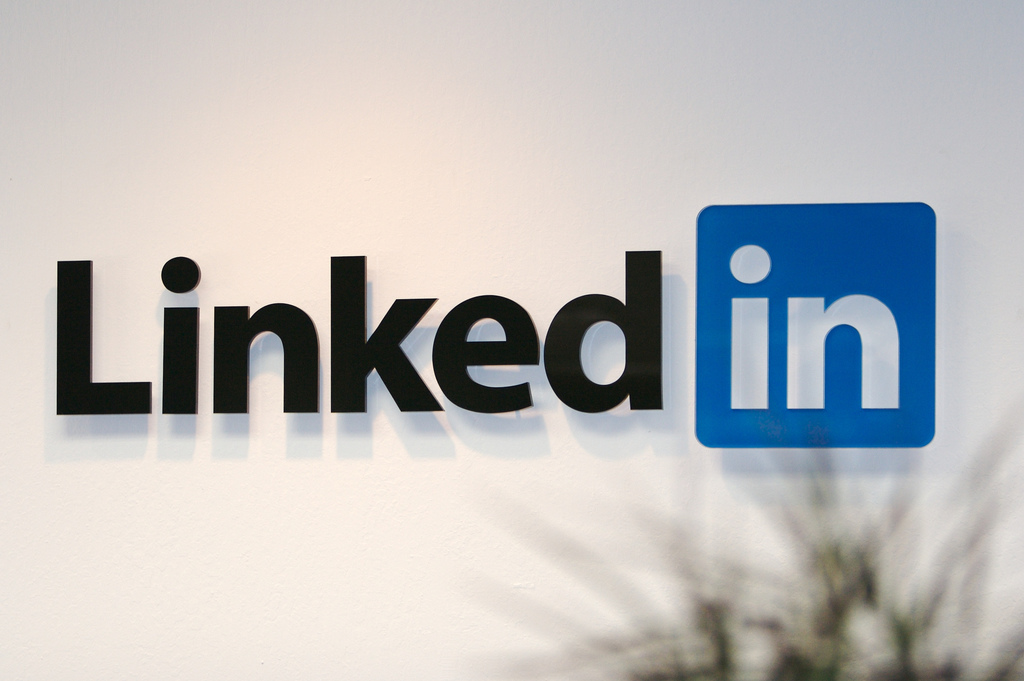 LinkedIn hits back at lawsuit, claims users permit it to access emails