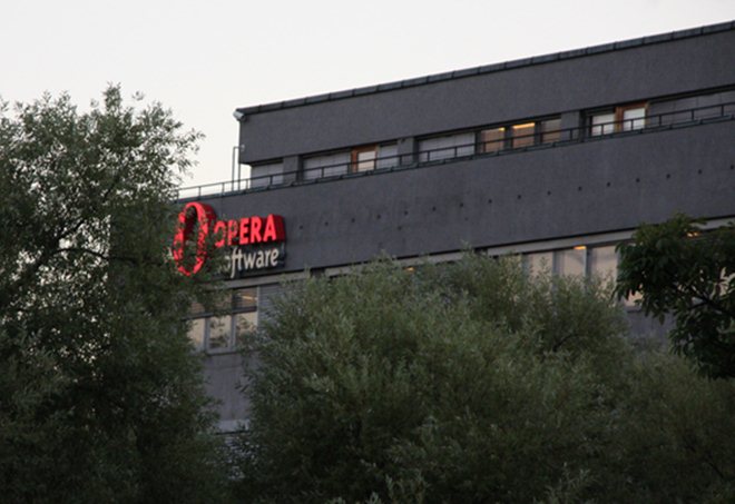 Facebook, YouTube and Google dominate the mobile Web in Asia: Opera