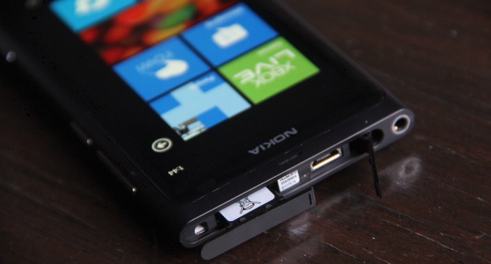 AT&T is terrible, but it is hardly killing Windows Phone