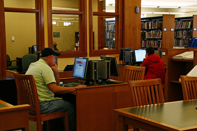 With the encyclopedia dying, Wikipedia is slowly gaining ground in education