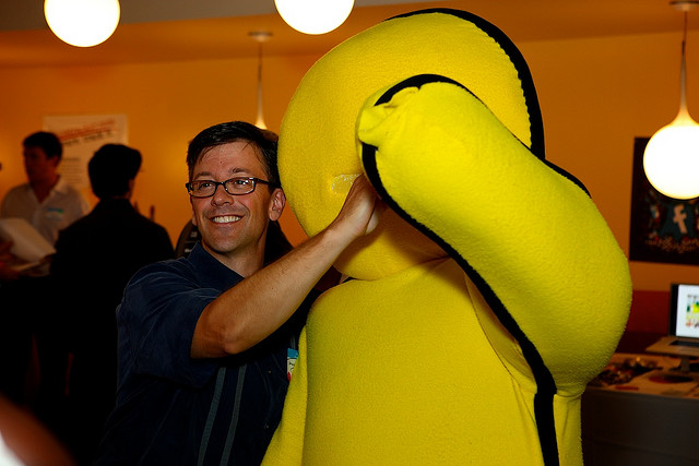 AOL says it plans to “evolve” AIM and not kill it, but it’s a bit late for that