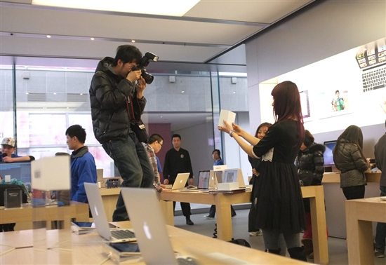 This is what a $10K iTunes Gift Card looks like