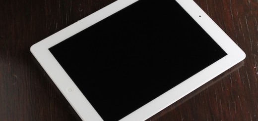 Watch as Apple customers try to tell the difference between the new iPad & iPad 2