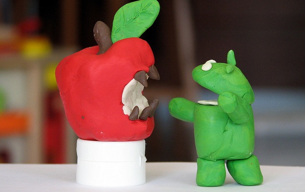 U.S. FTC subpoenas Apple to find out what deal Google cut to be default search engine on iPhone