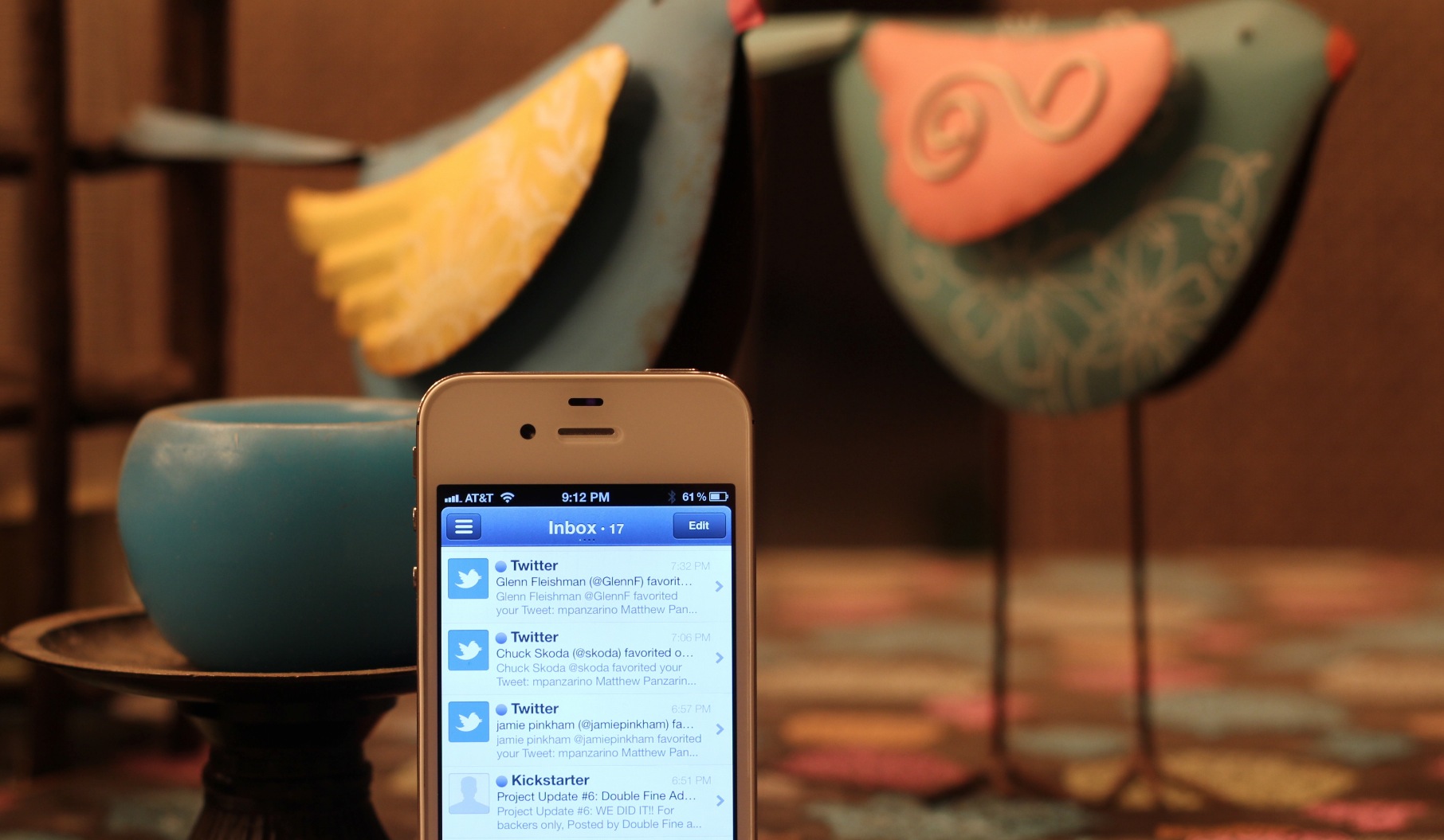 Sparrow for iPhone is a beautiful, natural mail management experience with one major flaw