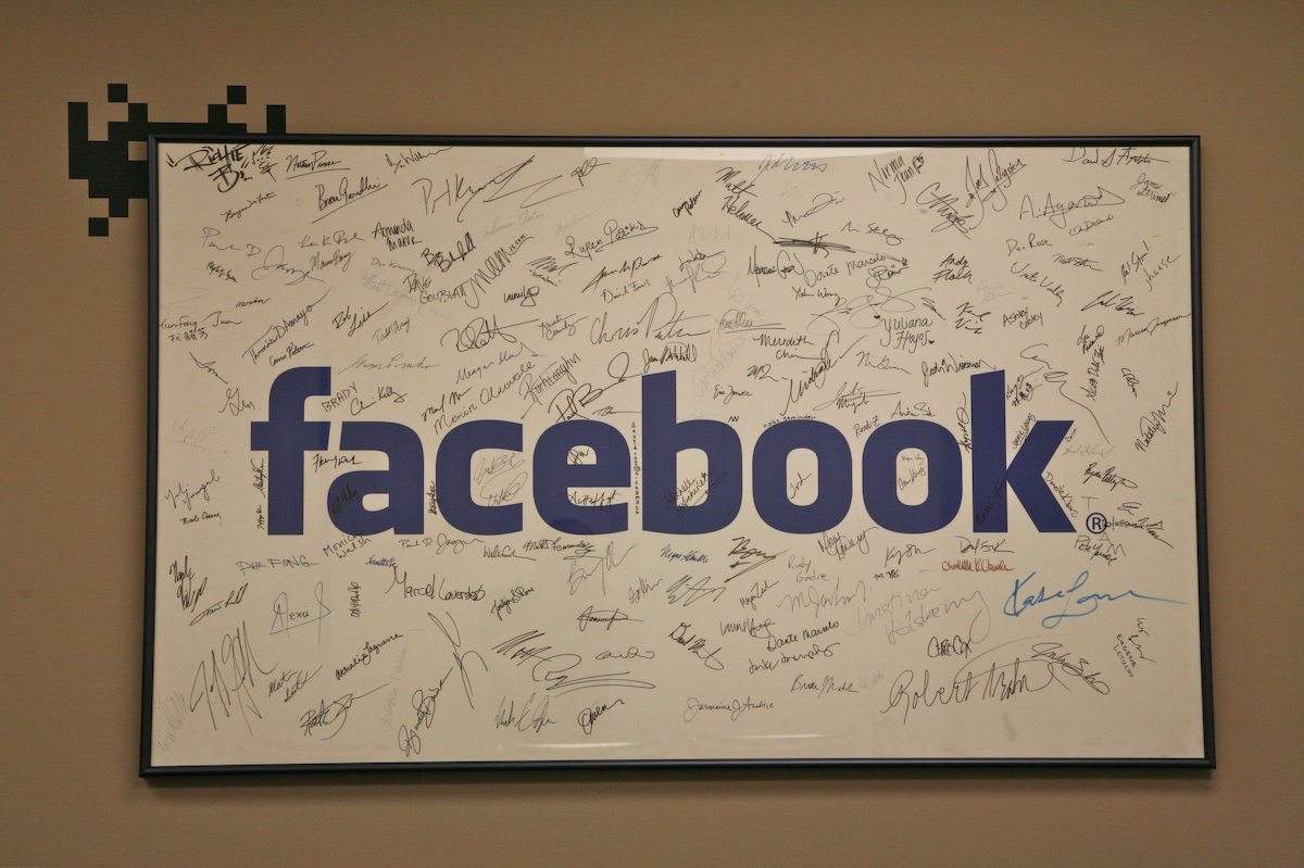 Facebook, Google, Twitter could soon be told to set up dedicated servers in India