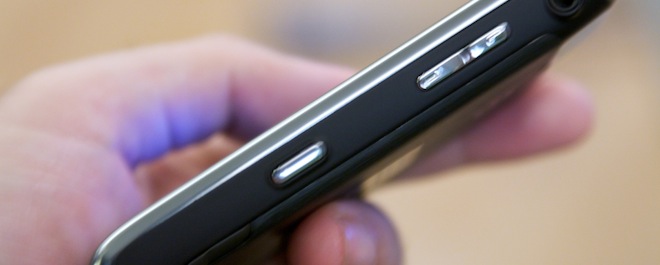 60% of US smartphone users are shopping on the go, showing a preference for mobile sites over apps