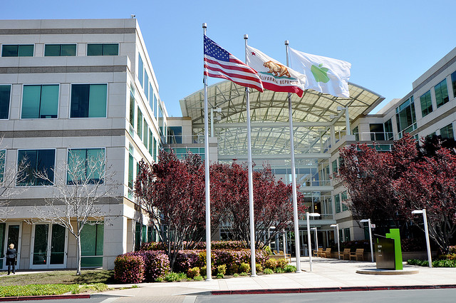 Apple planning to build private off-campus restaurant to stop competitors from overhearing staff conversations ...