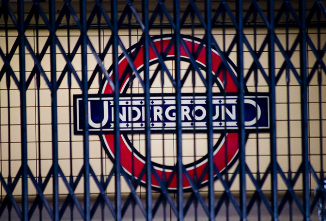 Google adds real-time service alerts for the London Underground to Google Maps