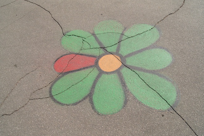 With 2 million active app users, ICQ shifts strategic focus to mobile platforms