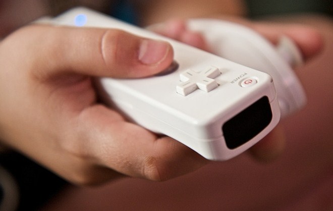 Appvetica turns the iPhone and iPod Touch into a controller for Wii-like iPad gaming