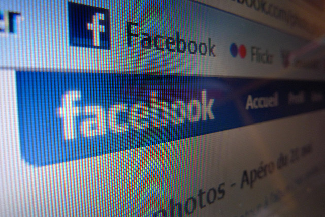 Facebook asks for feedback on its updated Data Use Policy, will answer questions on Monday