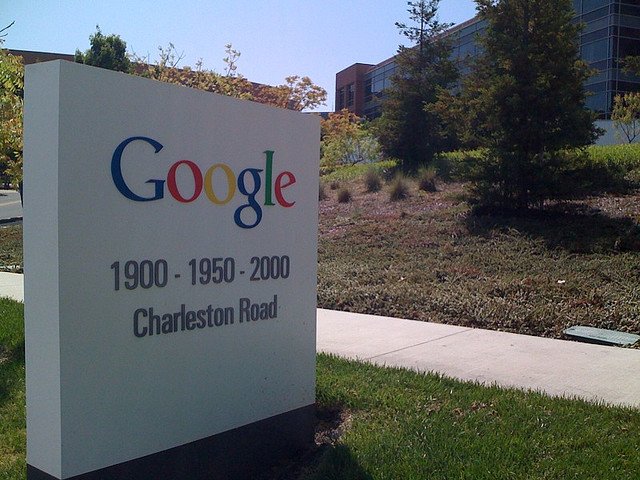 China finally approves Google’s Motorola Mobility acquisition, deal likely to close next week