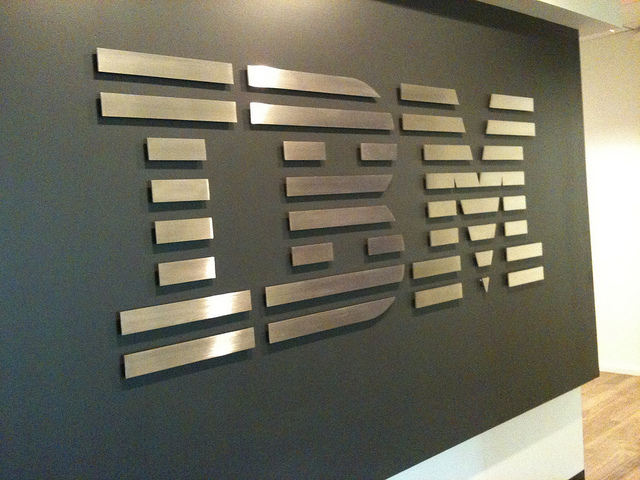 IBM bans Siri on its networks over worries that Apple may store sensitive data