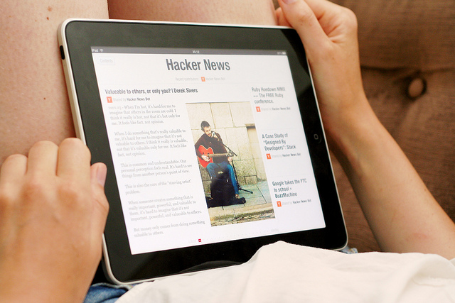 This Hacker News iOS app is very reminiscent of Instapaper, and it rocks